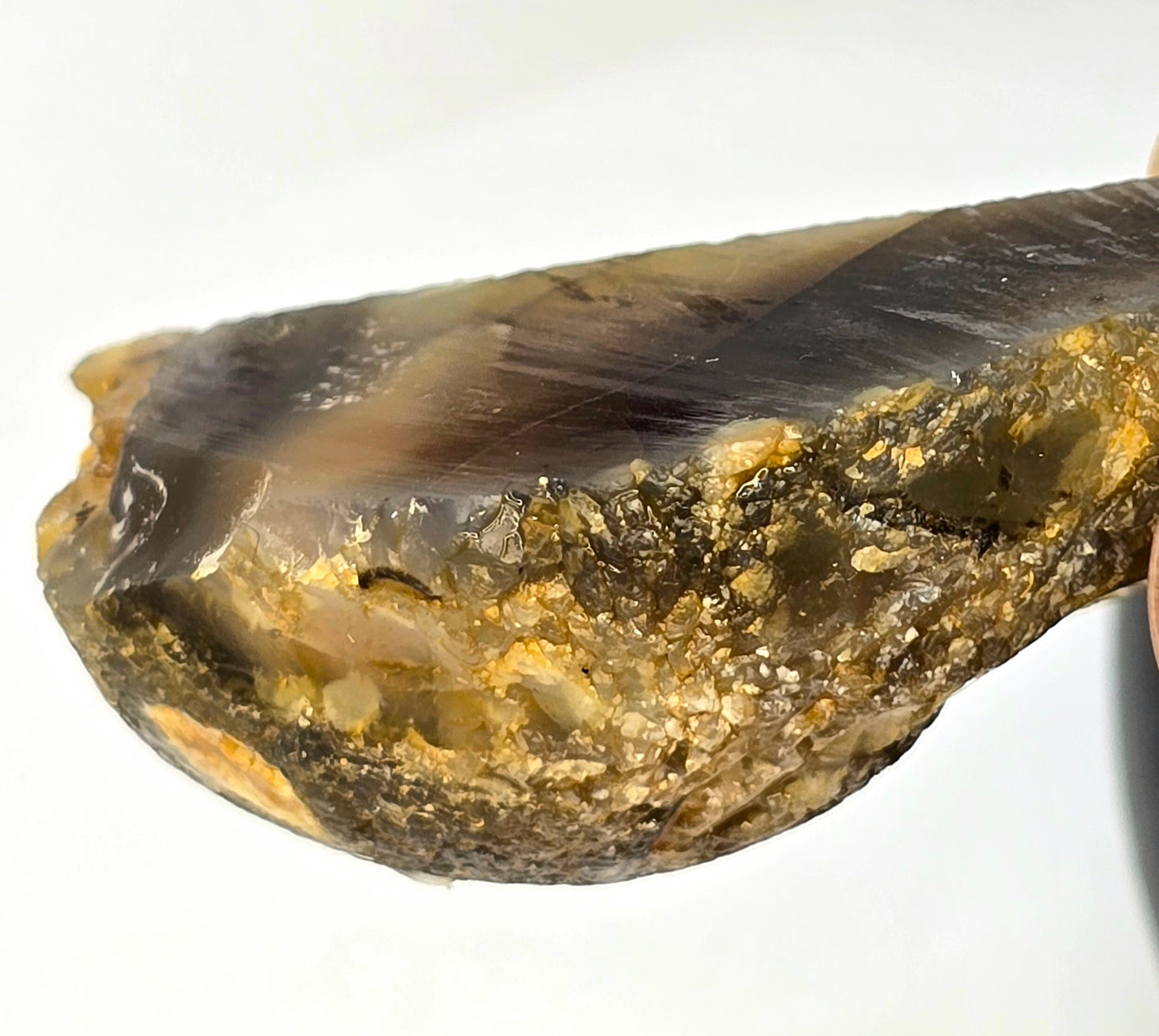 Montana Agate with Bright Color and Banding - 40g