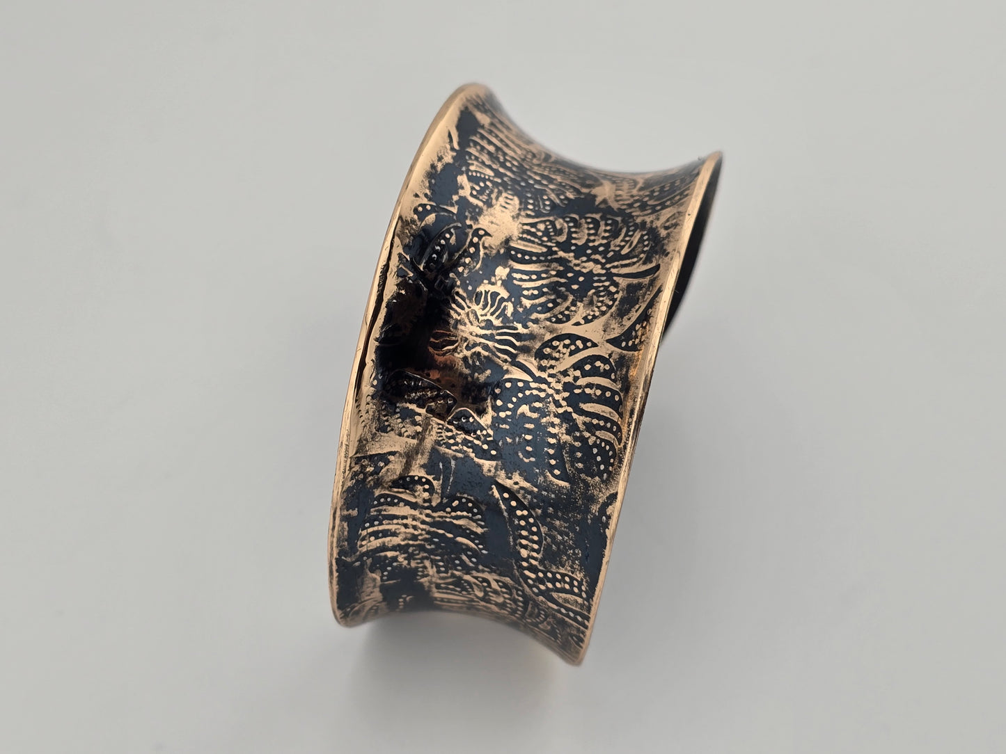 Monstera Leaf Flared Bracelet