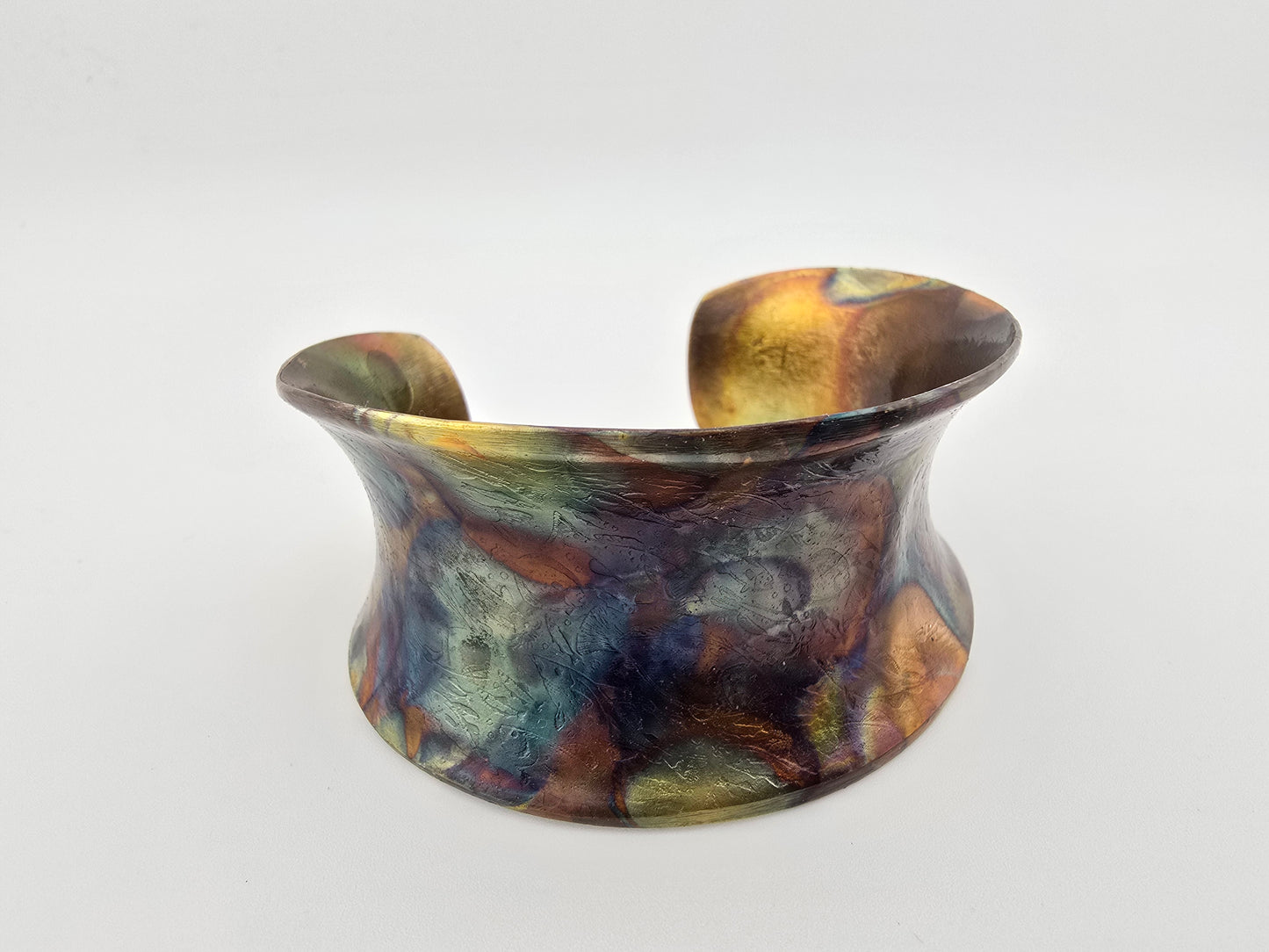 Bubbles Fire-painted Flared Bracelet
